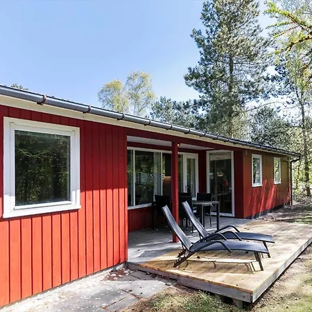 1512-aakirkeby-bjaelkeasen-3 *
